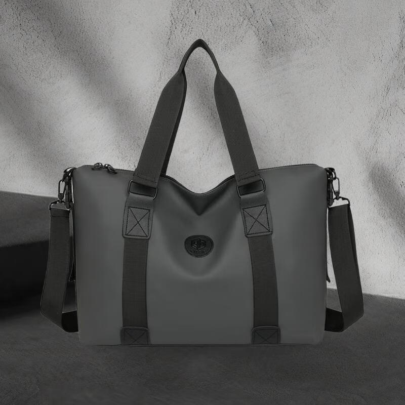 Putna torba s crossbody remenom ili nošenjem u rukama – najlon, 20–35L, vodootporna, ultralaka, otporna na habanje