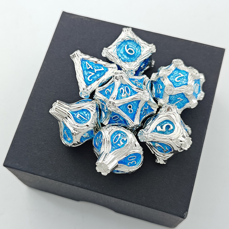 7-dijelni metalni set D20 kockice za RPG — zlitina cinka, poliedrični oblik, mogućnost prilagodbe