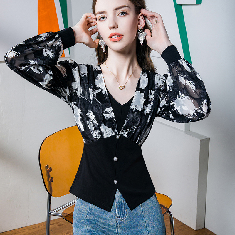 Top s V-izrezom, balon rukavima, dugi rukavi, uski kroj, pulover stil (Spandex ispod 30%)