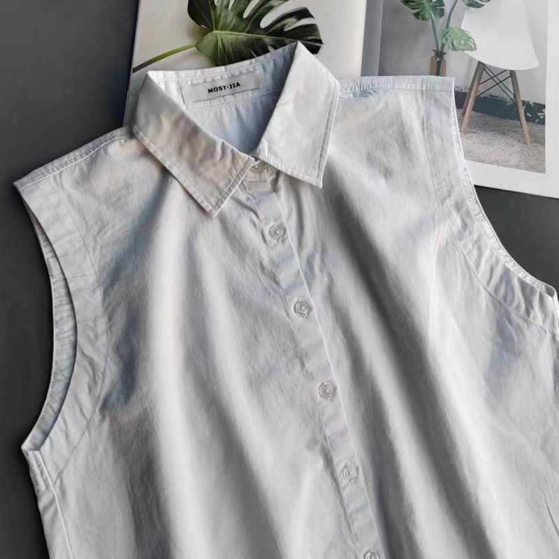 Bez rukava pamukasti top za košulju - 95% pamuk, jednobojan, ovratnik košulje, kopčanje u jednom redu, srednje duljine 65–80 cm, kardigan-stil za elegantan dnevni outfit