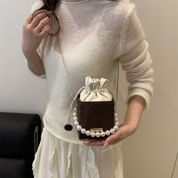 Чанта кофа с перли, PU кожа, връзка за затваряне, джоб за мобилен телефон, Пролет 2025