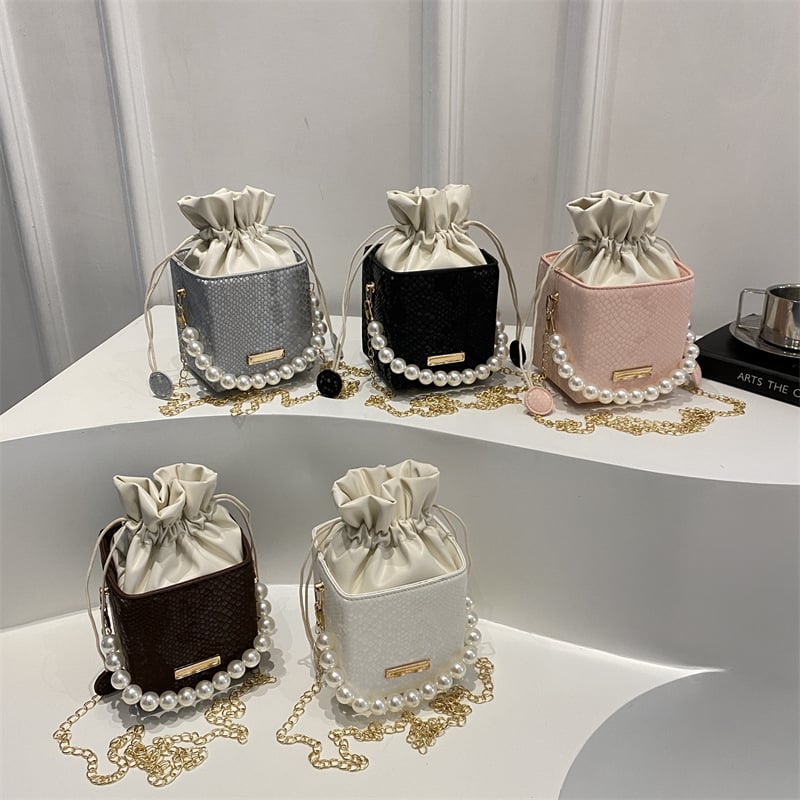 Чанта кофа с перли, PU кожа, връзка за затваряне, джоб за мобилен телефон, Пролет 2025