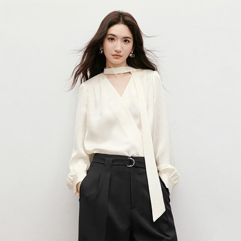 Chiffon bluza s V ovratnikom, puffos rukavi, dugi rukavi, jednobojna, opušten kroj (pamuk-elastin)