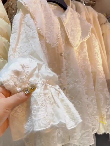 Блуза с парчета и яка за бебето, дълги ръкави, едноцветен модел, шифон (123016)