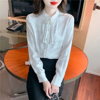 Риза от шифон в китайски стил, стояща яка, планка с копчета в една редица и катарами