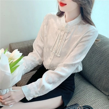 Риза от шифон в китайски стил, стояща яка, планка с копчета в една редица и катарами