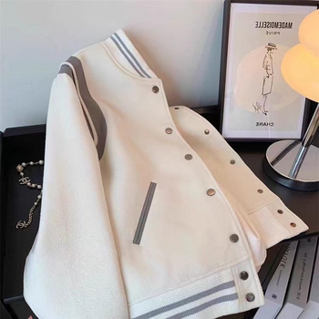 Basebalové sako Chenille so Spandexom, golier Polo, rukávy princezné, zapínanie na jeden gombík, voľný strih