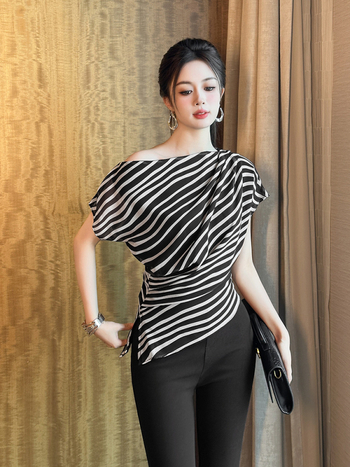 Top de damă din chiffon, cu dungi, guler înclinat, mâneci trei sferturi, croială lejeră