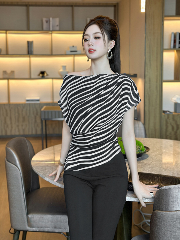 Top de damă din chiffon, cu dungi, guler înclinat, mâneci trei sferturi, croială lejeră