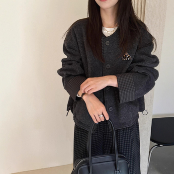 Fekete női kabát pamut-poliészter keverékből, 3D mintázattal, Hepburn és koreai stílussal, közepes vastagságú, zipzárral