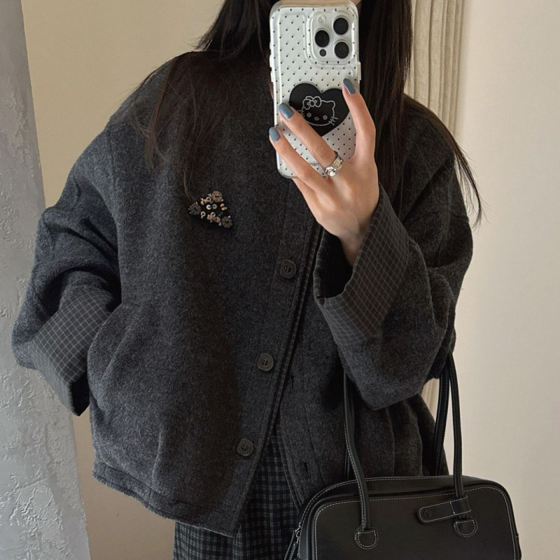 Fekete női kabát pamut-poliészter keverékből, 3D mintázattal, Hepburn és koreai stílussal, közepes vastagságú, zipzárral