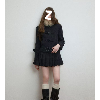 Női gyapjú kabát műszőrmés gallérral (szűk szabás, hosszított fazon, vastag gyapjúanyag)