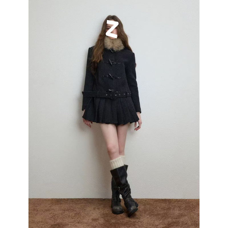 Női gyapjú kabát műszőrmés gallérral (szűk szabás, hosszított fazon, vastag gyapjúanyag)