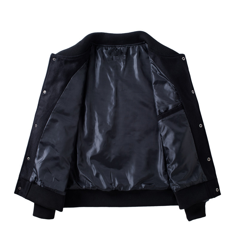 Férfi hip-hop stílusú kabát álló gallérral, egyrendű gombolással, poliészter-keverék anyag (70% poliészter), bélés poliészter