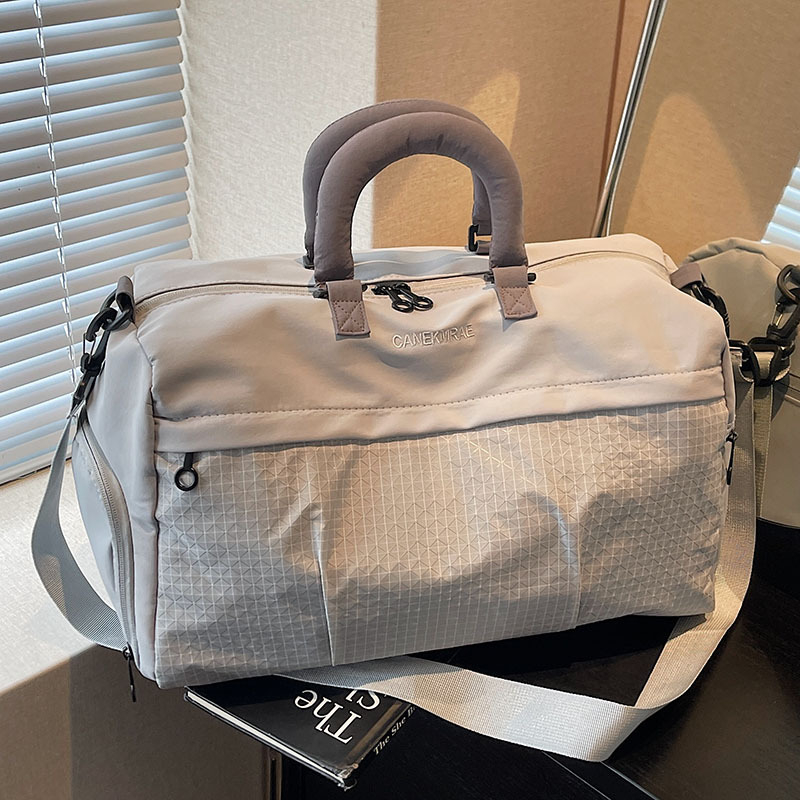 Lagano višenamjenska crossbody torba za putovanje od Oxford tkanine, karirani uzorak, prozračna, vodootporna, otporna na habanje, odjeljak za suho/mokra, podstava poliester