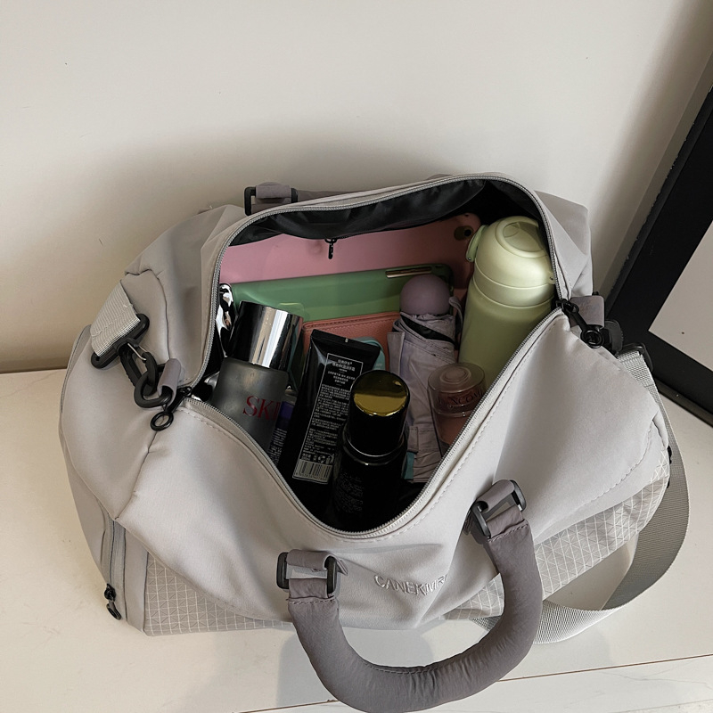 Lagano višenamjenska crossbody torba za putovanje od Oxford tkanine, karirani uzorak, prozračna, vodootporna, otporna na habanje, odjeljak za suho/mokra, podstava poliester