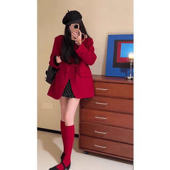 Ženska jakna slobodnog kroja, kratka duljina 40–50 cm, dugi rukavi s plisiranjem, stojeći ovratnik, plisirani detalj, zima 2025, japansko-korejski ležerni stil