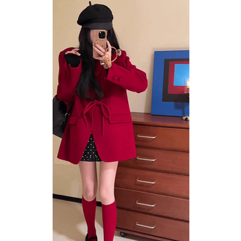 Ženska jakna slobodnog kroja, kratka duljina 40–50 cm, dugi rukavi s plisiranjem, stojeći ovratnik, plisirani detalj, zima 2025, japansko-korejski ležerni stil