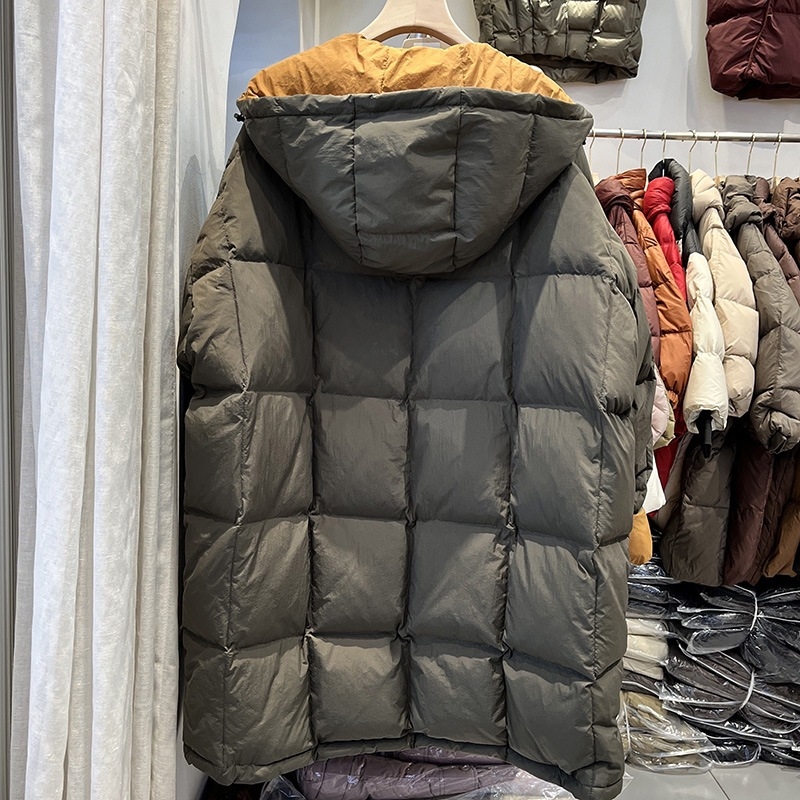 Ženski kaput s kapuljačom u korejskom stilu, srednje duljine, najlon materijal, punilo od bijelog patka perja, sadržaj perja 51–55%, punjenje 201–300 g