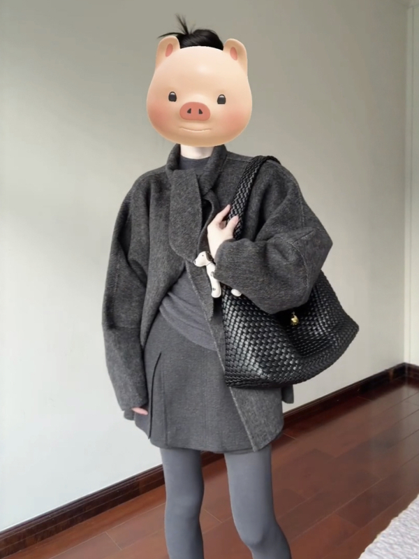 Палто в корейско-японски стил за ежедневието, къс модел, дълги ръкави, еднобортно закопчаване.