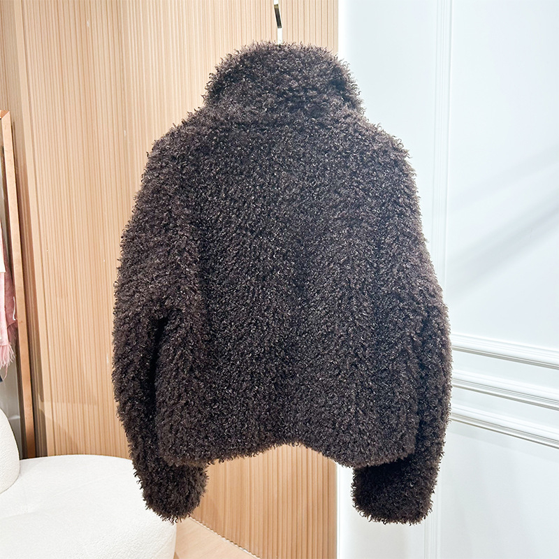 Ženska fleece jakna, udoban slobodan kroj, debeli materijal, dugi rukavi, zatvarač na zip