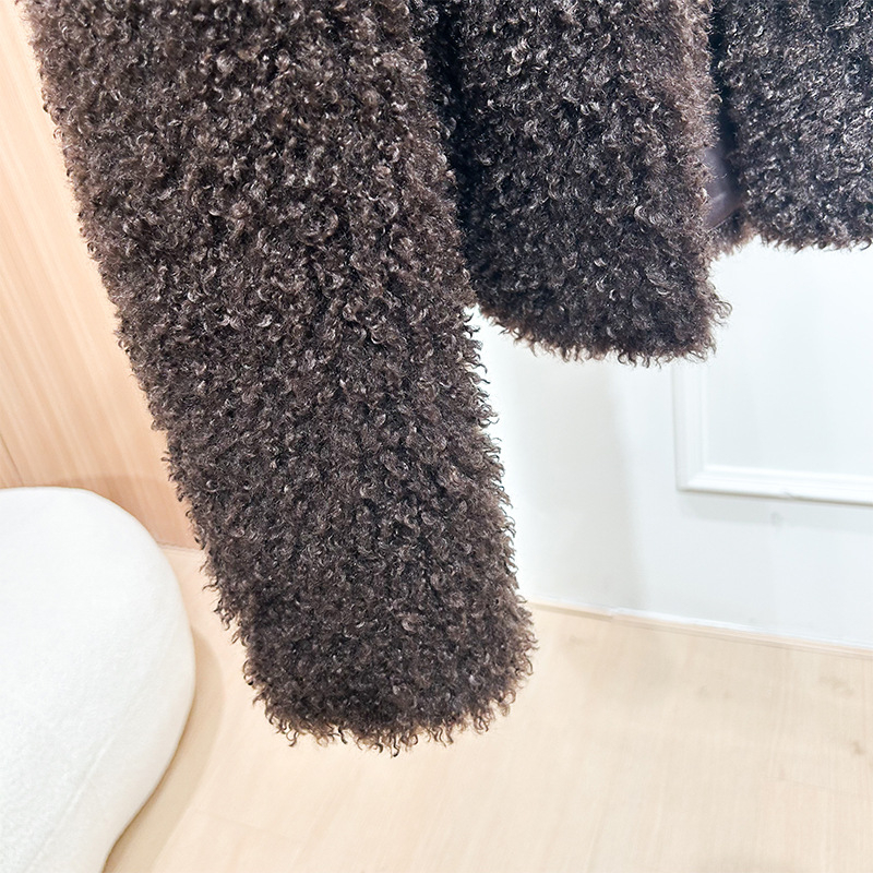 Ženska fleece jakna, udoban slobodan kroj, debeli materijal, dugi rukavi, zatvarač na zip