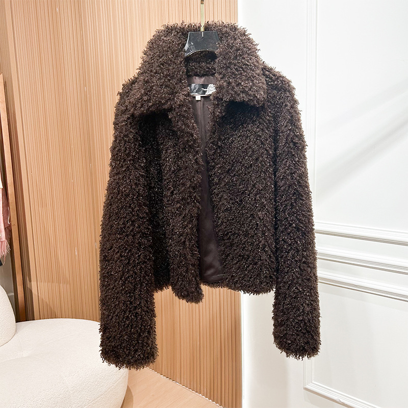 Ženska fleece jakna, udoban slobodan kroj, debeli materijal, dugi rukavi, zatvarač na zip