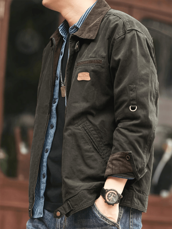 Pamut dzseki cipzárral, japán workwear stílusban, szoros szabás, tavasz–őszre