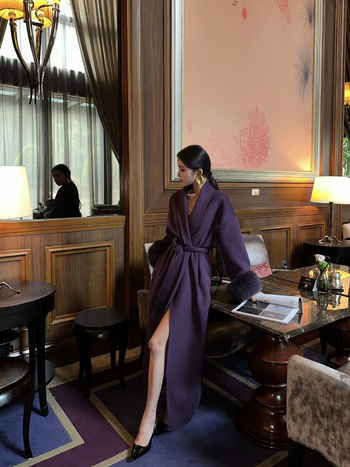 Дамско двустранно палто от вълна със сваляеми ръкави от лисица, дълга дължина, предно връзване, V-образно деколте