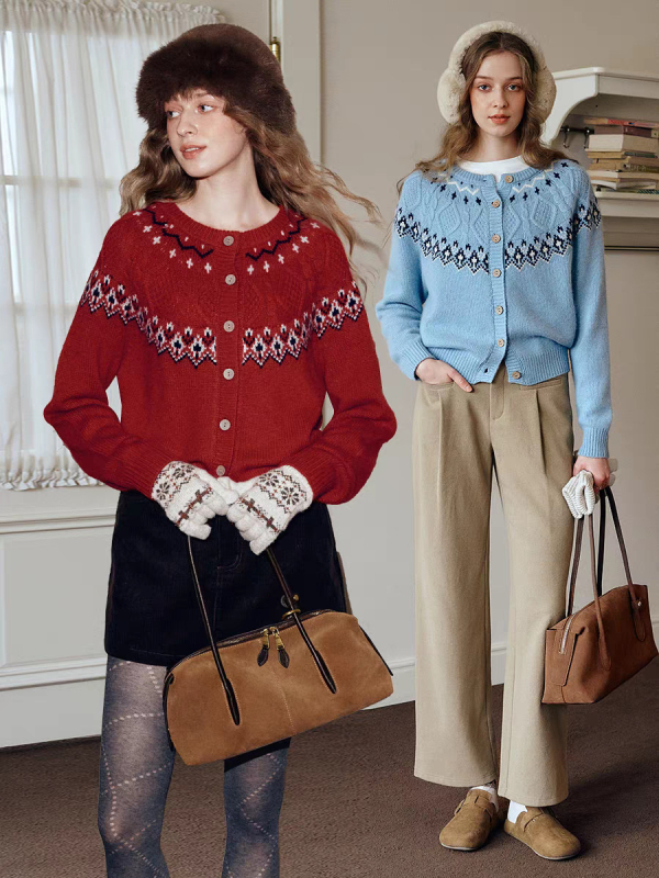 Sailfish kardigan od 100% merino vune, jacquard pletenje, okrugli izrez, dugi rukavi, srednja debljina, elegantan gradski stil, zima 2025