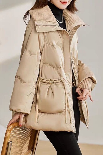 Pamuk kaput s vunenim punjenjem i svilenim baršunom, ovratnik polo, nije odvojiv, stil zrele dame