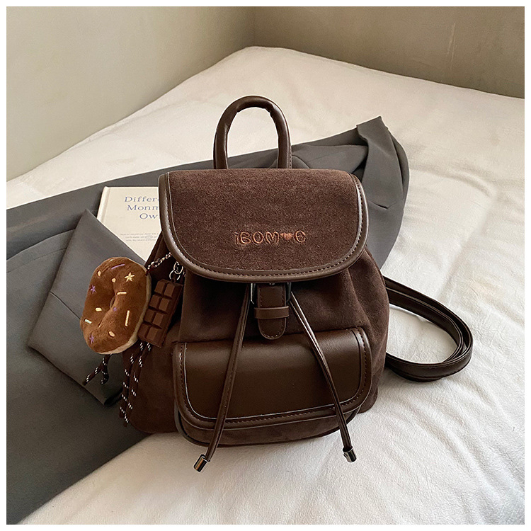 Ranac s PU materijalom (PU materijal; vodootporan; zatvaranje poklopcem; džep za mobitel) — gradski stil, jesen 2025