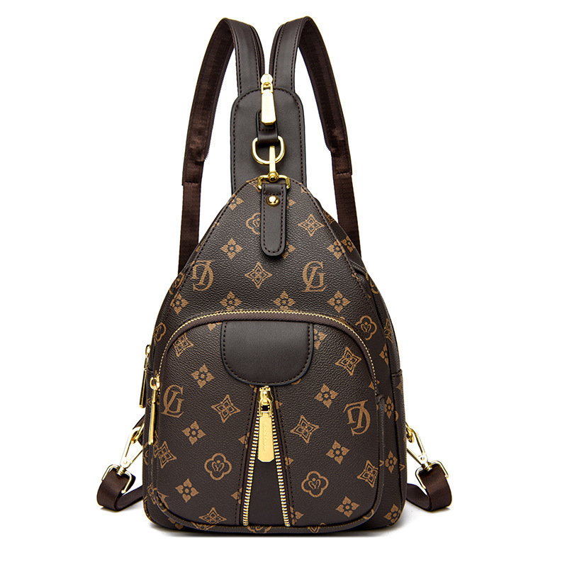 Дамска раница от PVC, градски минималистичен стил, ципно затваряне, полиестерна подплата, водоустойчива и износоустойчива