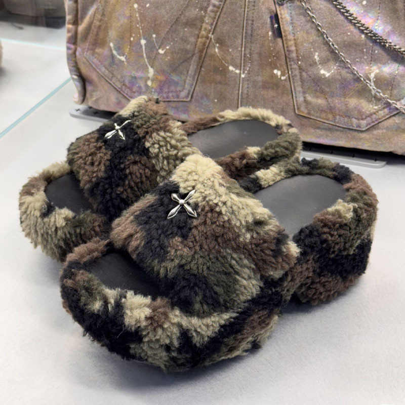 Papuče s umjetnim krznom i visokim petama, gumom potplatom, okrugla špička, mrežasta podstava, ležerni stil