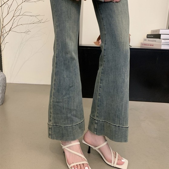 Rimske sandale s kvadratnim vrhom, diagonala traka, zatvaranje straga vezanjem, gumeni potplat, uski potpetica 3–6 cm