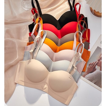 Σουτιέν χωρίς τιράντες, χωρίς ραφές, 3/4 κύπελλο, αποσπώμενες διπλές τιράντες, αντιολισθητικό πίσω κούμπωμα με τρεις σειρές, ύφασμα νάιλον