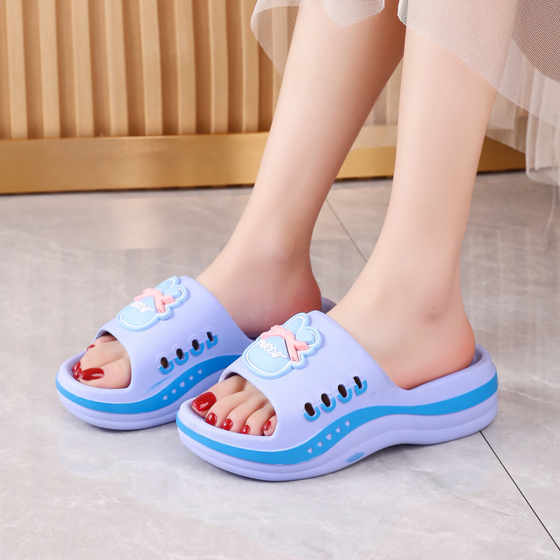 Papuče s debelim potplatom, plastični gornji dio, PVC potplat, okrugla špička, casual stil, proljeće 2025