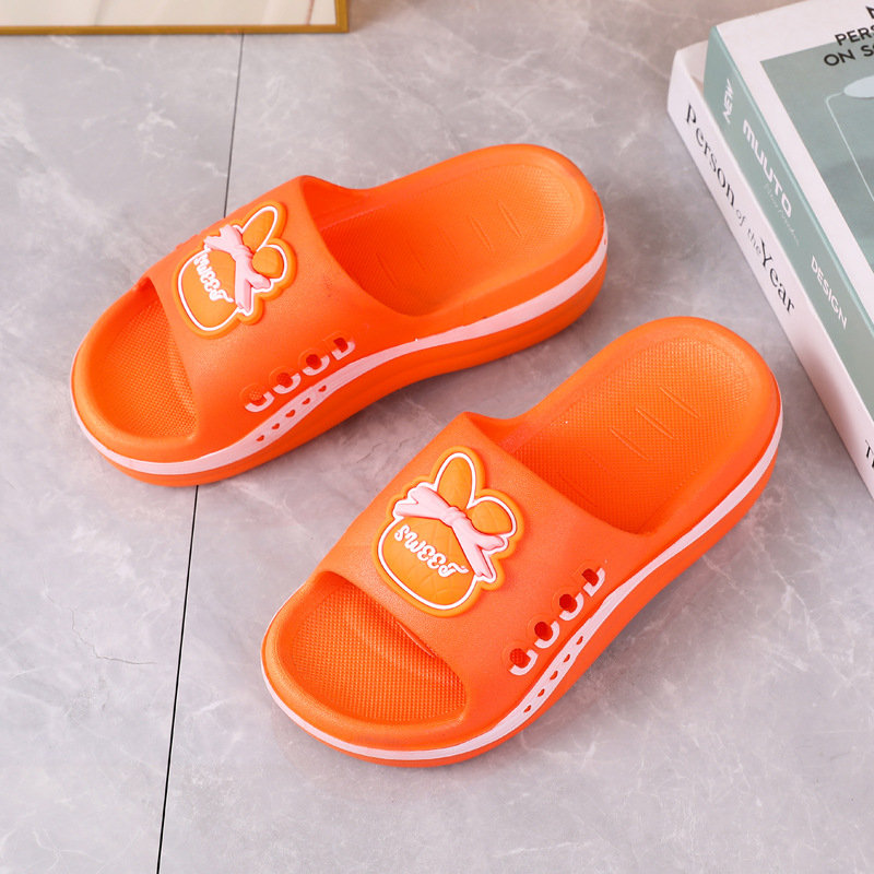 Papuče s debelim potplatom, plastični gornji dio, PVC potplat, okrugla špička, casual stil, proljeće 2025