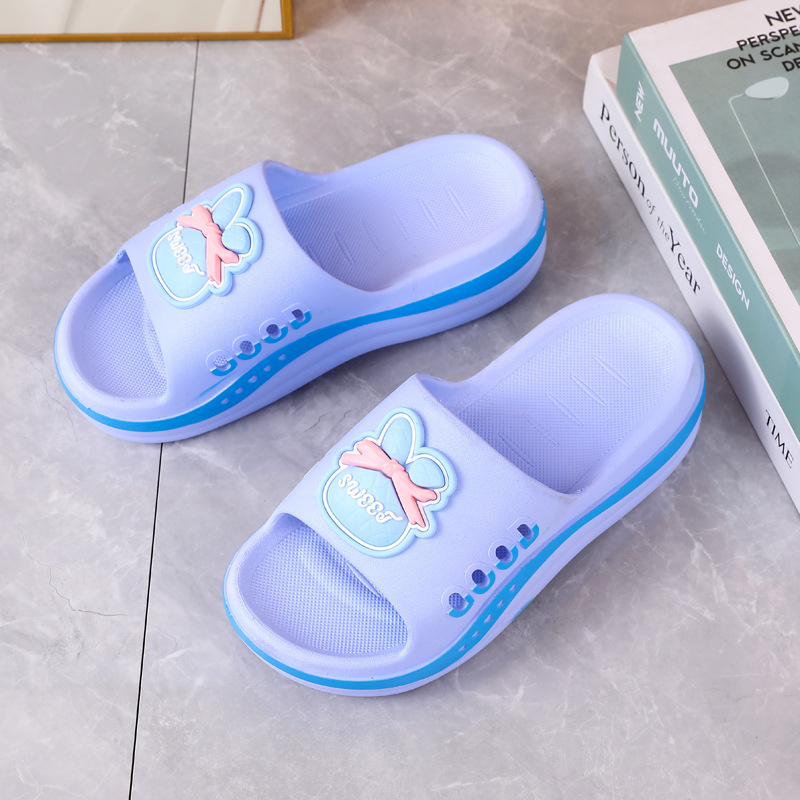 Papuče s debelim potplatom, plastični gornji dio, PVC potplat, okrugla špička, casual stil, proljeće 2025