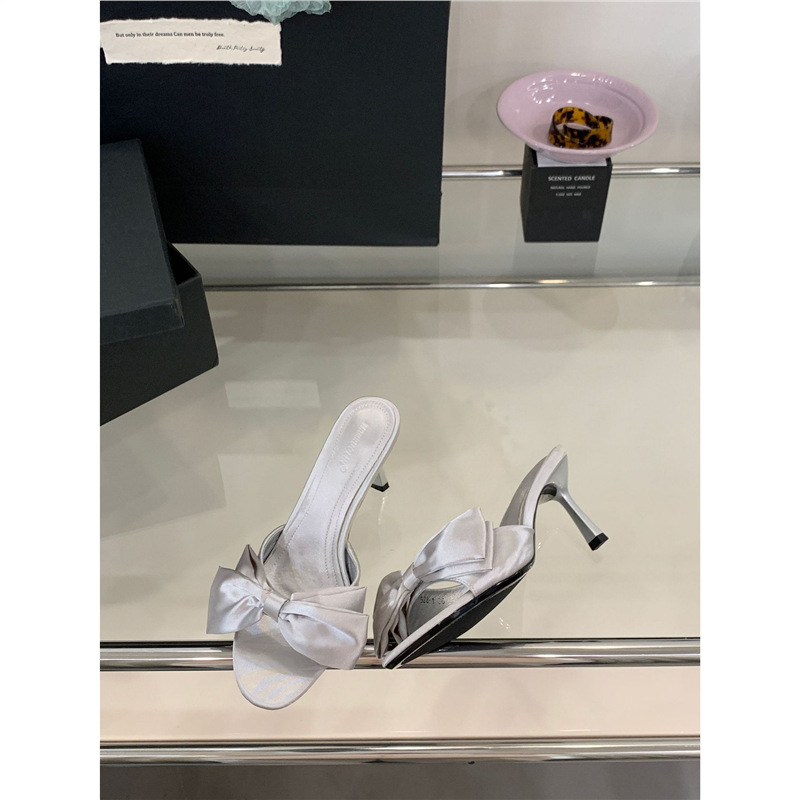 Női masnis magas sarkú szandál, felső rész: szuper rost, talp: gumi, nyár 2025