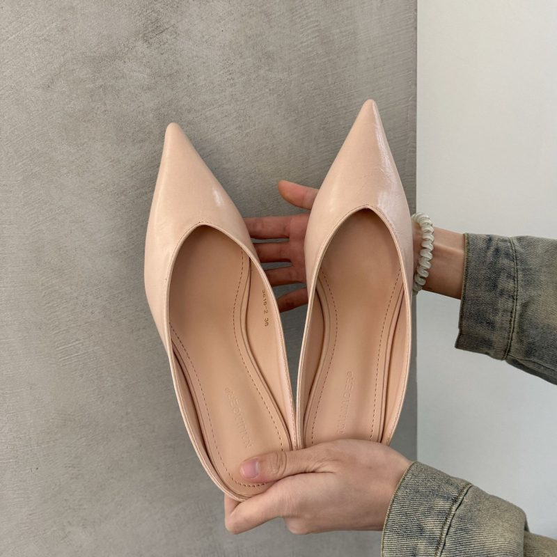 Ženske papuče s oštrim prstom i klinastim potpeticama – gumeni potplat, debljina potplata 4 cm, vanjski materijal: super vlakno, unutarnji materijal: umjetna koža, visina potpetice 3–4 cm