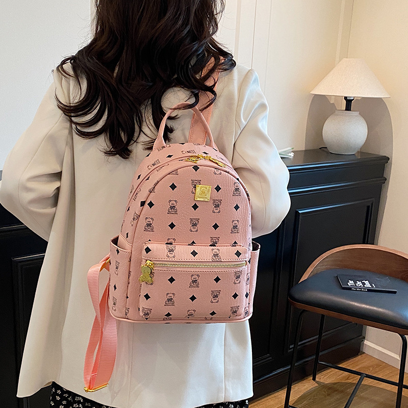 Ruksak - korejskog stila, velika kapaciteta, PU materijal, zatvarač, unutarnji skriveni džep i džep za telefon, prozračan, vodootporan