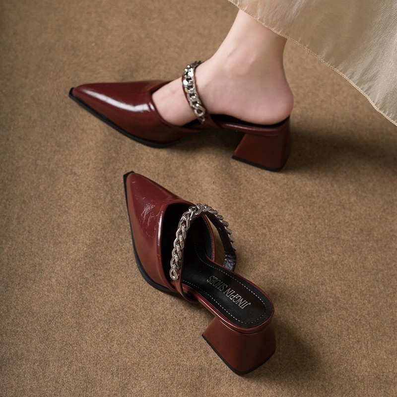 Mule s zatvorenim nosom, PU gornji dio, gumeni potplat, srednji pet, ljeto 2025