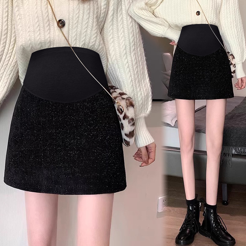 Trudnička suknja marki QYQY od chenille tkanine sa spandex (<30%), dužina tri četvrtine, slobodan kroj, proljeće 2023.