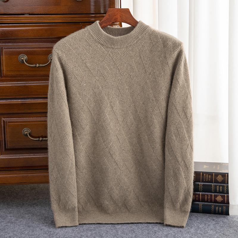 Пуловер от кашмир – 95% кашмир съдържание, плътно плетиво, кръгла яка, дълги ръкави, свободна кройка