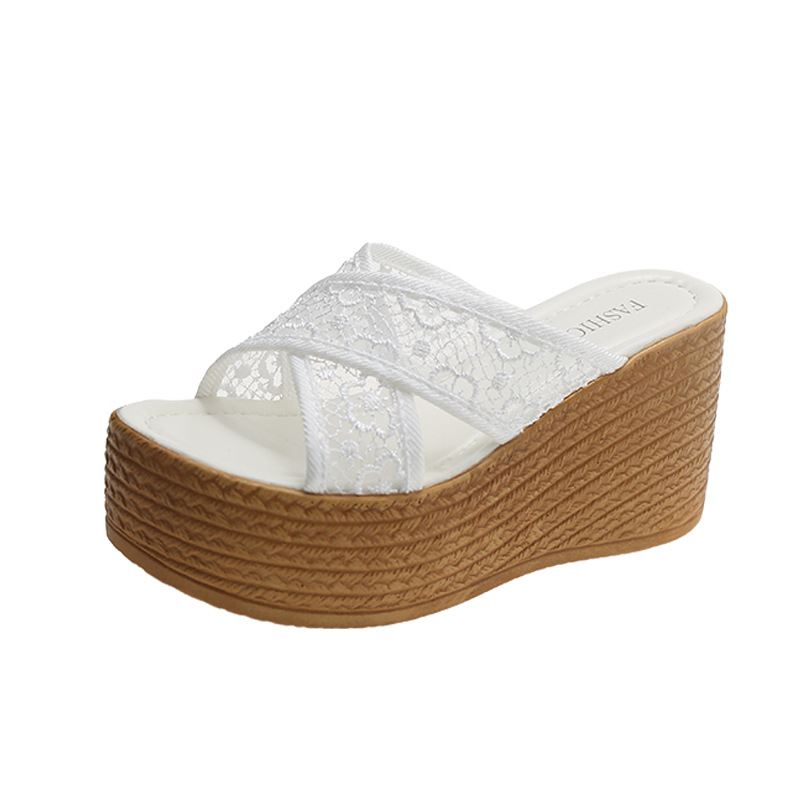 Ženske sandale s platformom i štrasom, gornji PU, podstava PU, gumena potplata, retro stil