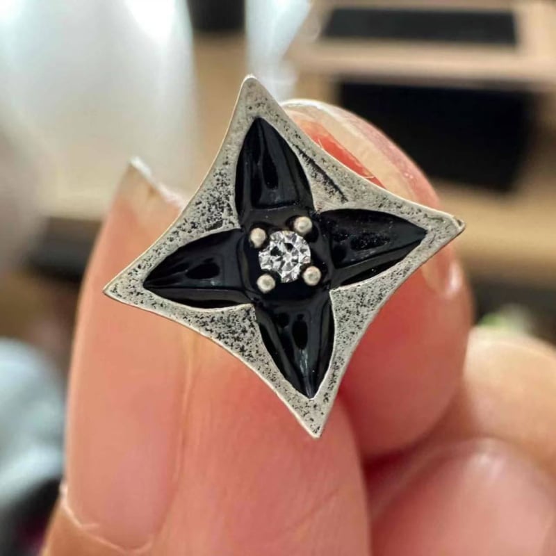 Fülbevalók S925-ös sterling ezüstből, antik zománc négylevelű virág mintával, uniszex, moissanit kövek, geometriai forma, elektroplattált felület