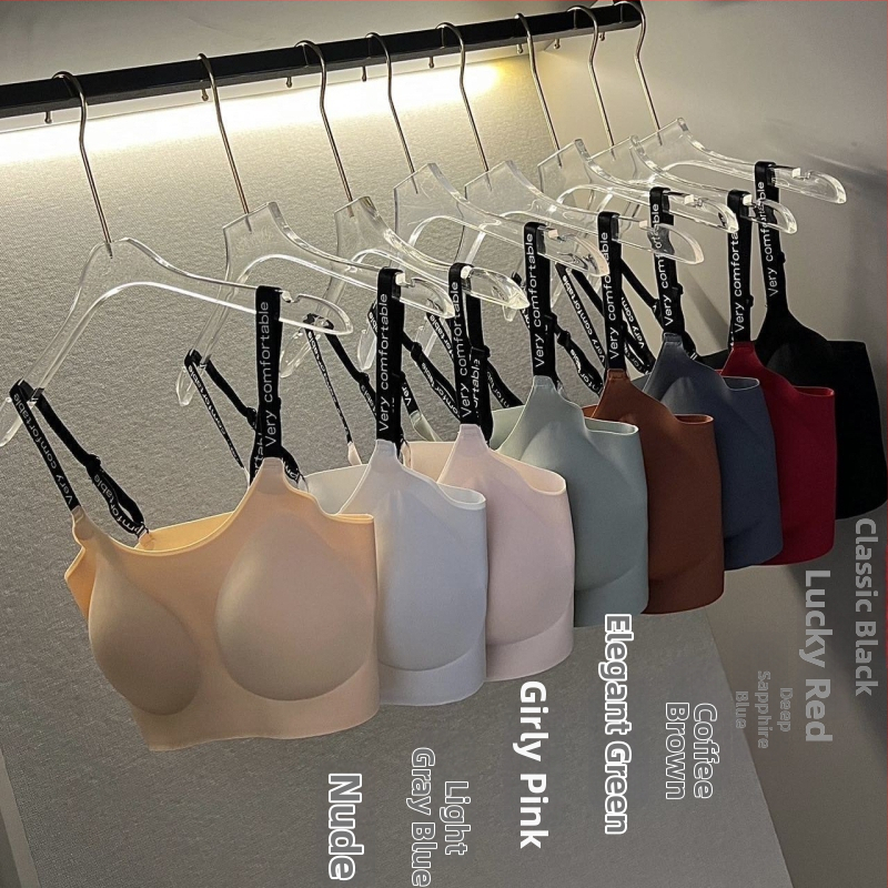 Súprava podprsenky s mäkkou oporou, 3/4 tvarovaný pohár z peny, pevné dvojité ramienka, neviditeľné a priedušné nylónové tkanivo