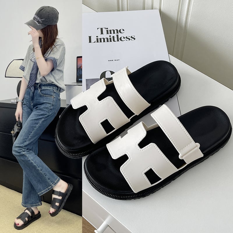 Női római szandál nyár 2025 — retro vastag talp, egypántos pánt, PVC felsőrész, PVC belső, PVC talp