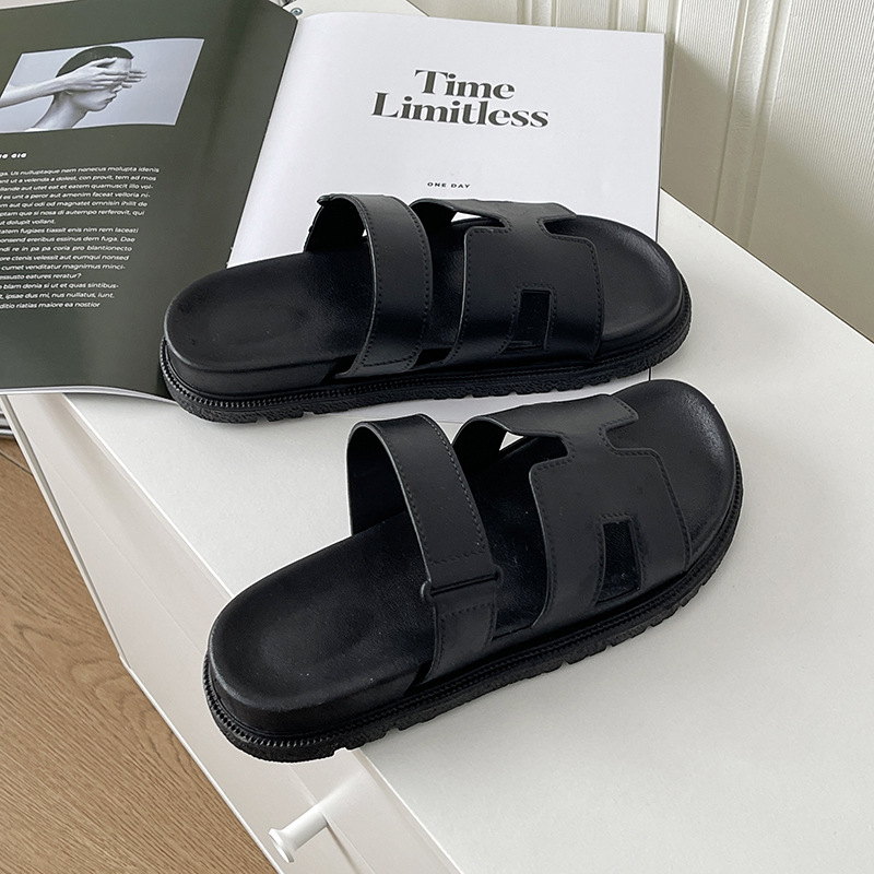 Női római szandál nyár 2025 — retro vastag talp, egypántos pánt, PVC felsőrész, PVC belső, PVC talp